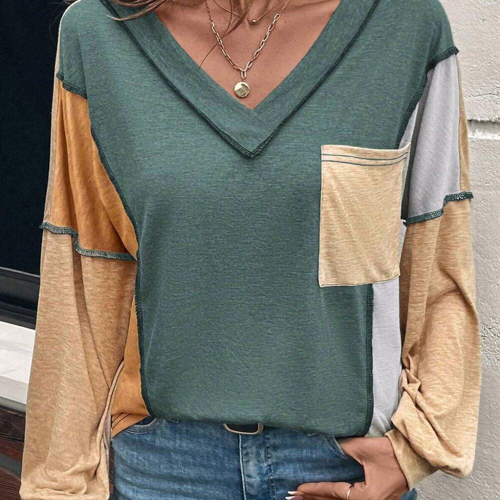 B331 Four Leaf Clover Exposed Stitching Colorblock V Neck Long Sleeve Top